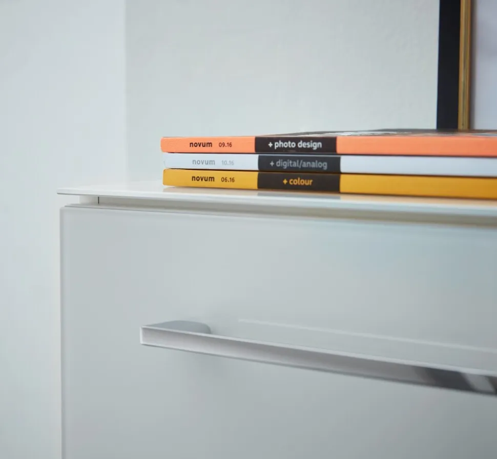 Aktenschrank "Muenchen" Glasfront Soft-Close Abschließbar, Weiß 80x37x120cm