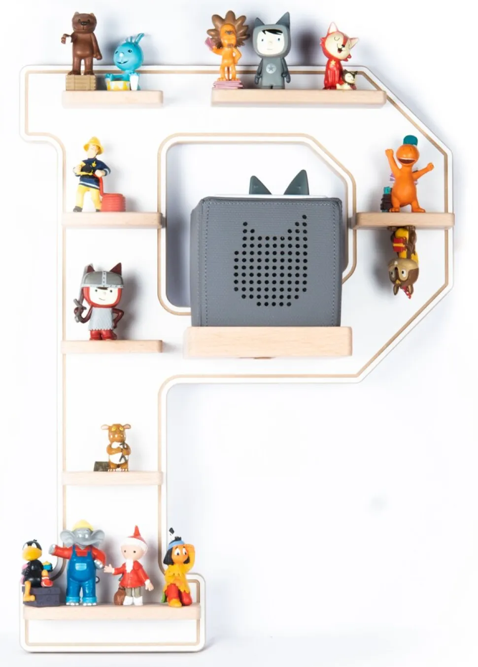 BOARTI Kinderregal Buchstabe P | hängend für Toniebox und Tonie Figuren | platzsparendes Regal | H. 54 x B. 40 x T. 19 | Wandregal Musikbox und Figuren Aufbewahrung Magneteinsätzen | Aufbewahrungsregal Holz