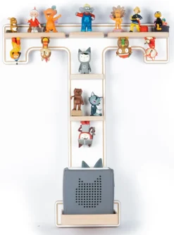 BOARTI Kinderregal Buchstabe T | hängend für Toniebox und Tonie Figuren | platzsparendes Regal | H. 54 x B. 45 x T. 19 | Wandregal Musikbox und Figuren Aufbewahrung Magneteinsätzen | Aufbewahrungsregal Holz
