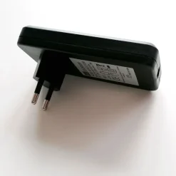 LED Netzteil Steckernetzteil Trafo Treiber 12V 30W