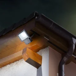 Näve LED-Außenleuchte "Strahler"